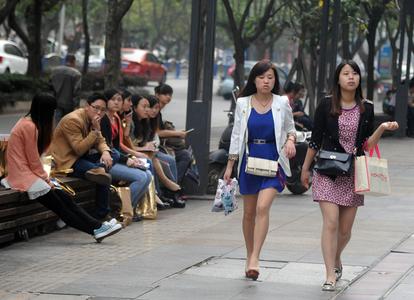 巴黎名媛舞会公布名媛人选，张艺谋小女儿与任达华女儿出席